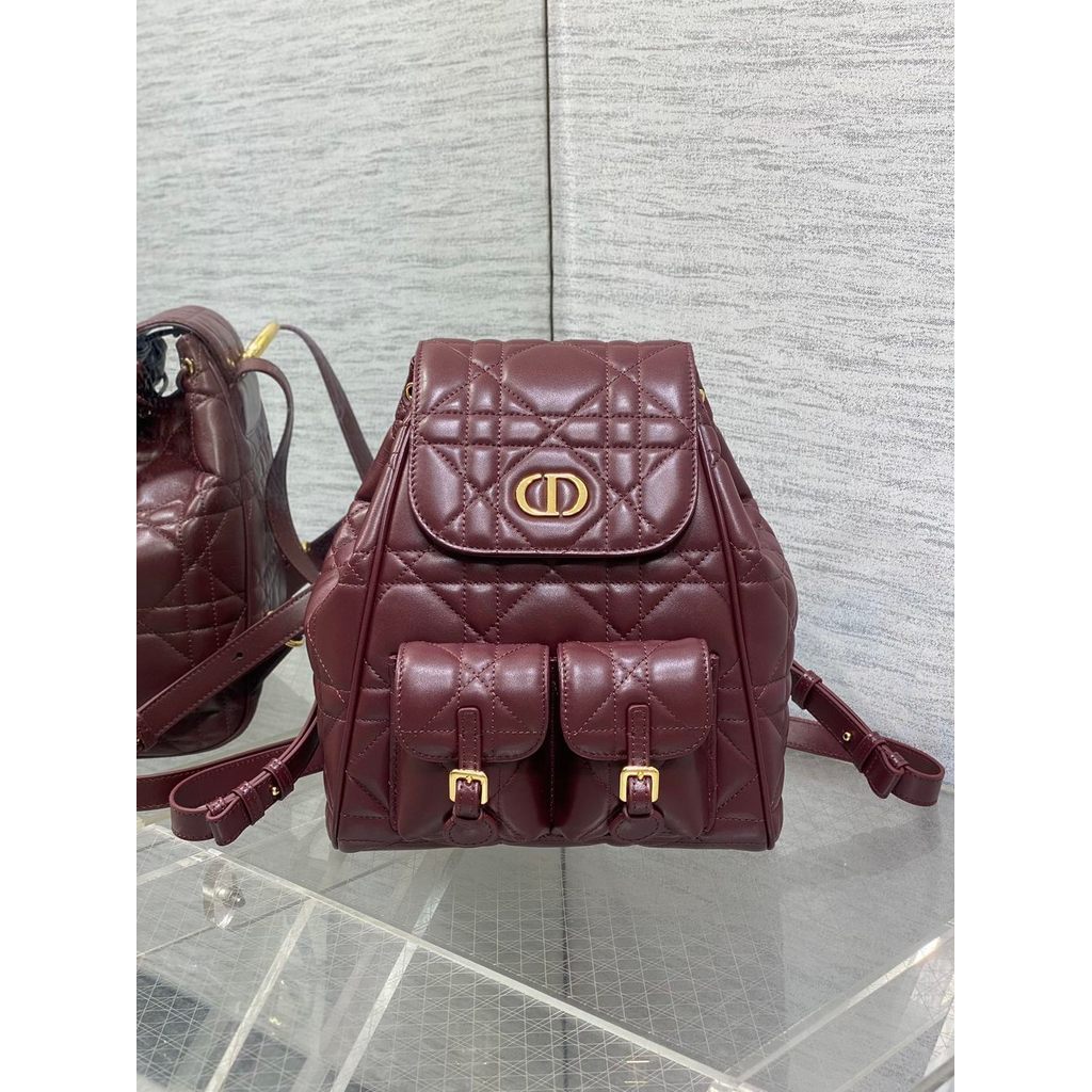 ph-11134201-820li-mpa9nkv1u7sy0d.jpg Dior caro quiled small drawstring flap backpack boutique package - 图片 1