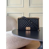 Vintage Chanel boy shoulder flap bag in black caviar calfskin GHW