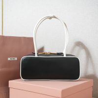 Miu miu east-west Gym bowling handbag/shoulder underarm baguette hobo in calfskin - 图片 8