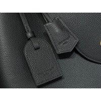 Louis Vuitton LV Capucines MM Top Handle handbag in scarlet red calfskin