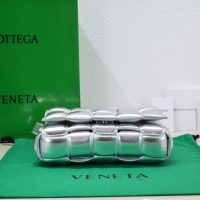 Bottega BV cassette cosmetic party pouch clutch woven flap square messenger padded original grade - 图片 8
