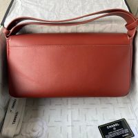 Chanel shoulder Messenger Flap Bag-Black Lambskin Stitched CC Logo