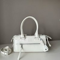 calfskin Miu miu barrel-shaped shopper handbag with removeable strap - 图片 2