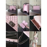 vintage Chanel medium boy bag in diamond-quilted lambskin