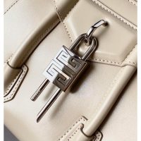 Givenchy Antignoa tiny shopper handbag crossbody shopping tote in France leather - 图片 3