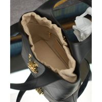 Chanel drawstring shoulder bucket hobo bag in diamond-quilted calfskin
