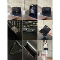 vintage Chanel medium boy bag in diamond-quilted lambskin