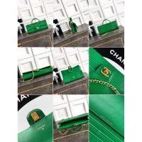 Green Chane Long Clutch in Lizard-Effect Calfskin