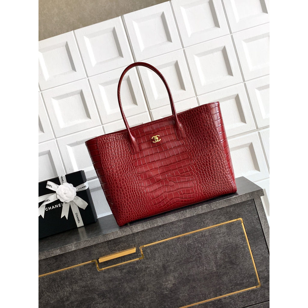 ph-11134201-820l6-mqsrl1szghlbc5.jpg Chanel shopping Tote in burgundy Croco-Effect Calfskin