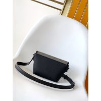 Louis Vuitton LV smonogram shoulder crossbody bag