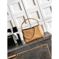 Quilted Chanel Hobo Bag in apricot Calfskin