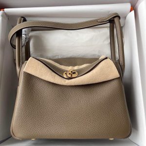togo Hermes etaupe lindy 26 shoulder tote bag GHW-full handmade/boutique inclusion