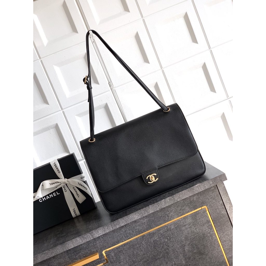 ph-11134201-820l8-mqsrbkcjd72a3a.jpg Caviar Cahanel Maxi Cf flap massenger/slouchy underarm baguette tote/large volume - 图片 1