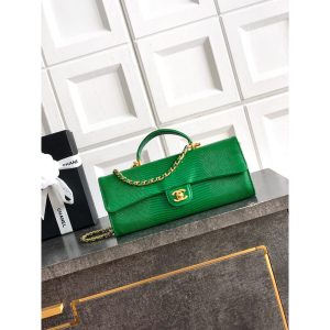 Green Chane Long Clutch in Lizard-Effect Calfskin