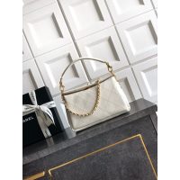 Quilted Chanel Hobo Bag in beige Calfskin