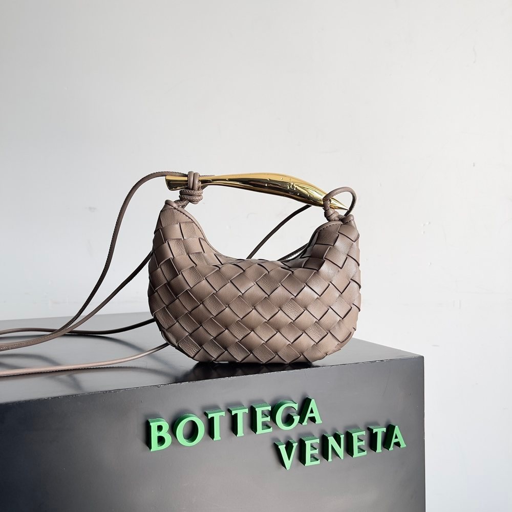 ph-11134201-820l9-mqspkeyfb40fbb.jpg lambskin BV intrecciato sardine mini handbag tiny sling crossbody tote - 图片 1