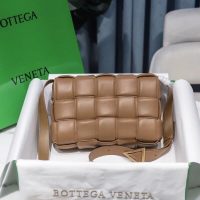 Bottega BV cassette woven flap square messenger padded cosmetic pouch clutch with magnetic closure - 图片 5