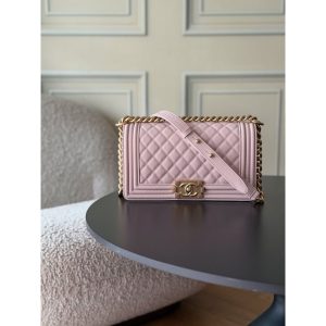 Vintage Chanel boy shoulder flap bag in vibrant pink caviar calfskin GHW