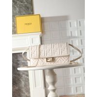 Fendi women's shoulder flap messenger bag square underarm baguette with magnetic buckle - 图片 2