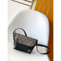 Louis Vuitton LV smonogram shoulder crossbody bag