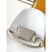 Louis Vuitton LV smonogram shoulder crossbody bag