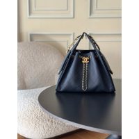 Small diamond-quilted Chanel hammock handbag/drawstring shoulder hobo tote/chain crossbody bag
