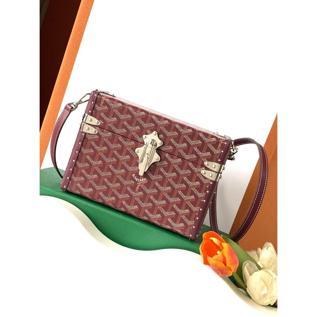 ph-11134201-820lb-mqsr6t1xfwnh30.jpg Goyard Cassette shoulder crossbody flap messenger cosmetic trunk clutch wallet cellphone holder - 图片 1