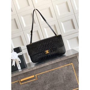 vintage Chanel Shoulder Flap Bag in black Croco-Effect Calfskin