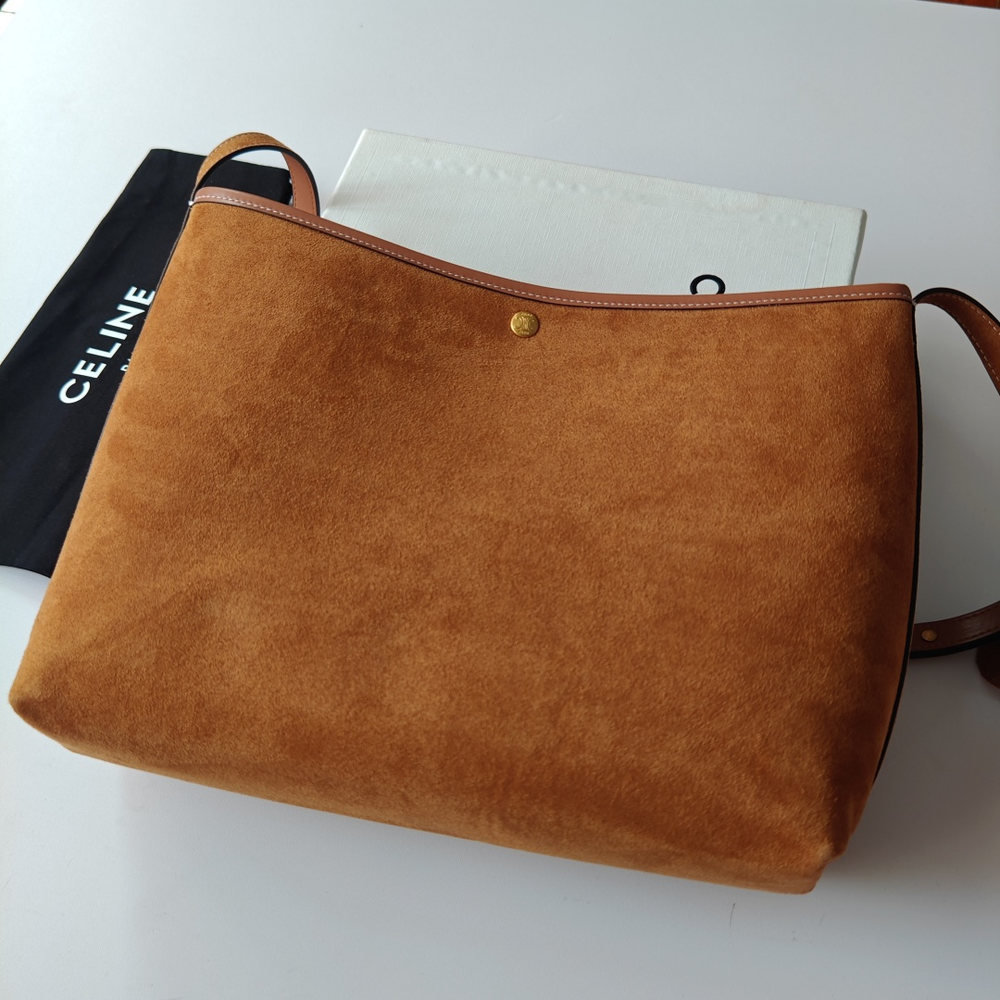 ph-11134201-820lc-mqsqpcnr62a758.jpg suede Celine soft shopper handbag shoulder commuter hobo tote with detatchable card holder - 图片 1