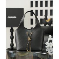 Chanel drawstring shoulder bucket hobo bag in diamond-quilted calfskin