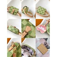 Louis Vuitton LV monogram canvas messenger shoulder bag