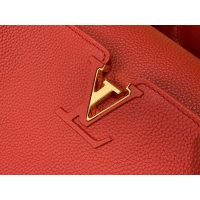 Louis Vuitton LV Capucines MM Top Handle handbag in scarlet red calfskin