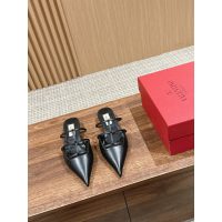 Valentino pointed flat sandal slipper outdoor slide mules half drag shoes designer shoes size35-40