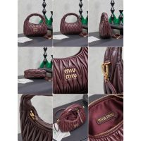 Miu miu matelasse wander half-moon hobo tote/underarm baguette in calfskin leather - 图片 7