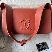 Chanel shoulder Messenger Flap Bag-Black Lambskin Stitched CC Logo