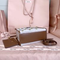 embroidered miu miu mesh mini handbag/tiny shopper tote with zipper clutch - 图片 9