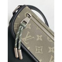 Louis Vuitton LV smonogram shoulder crossbody bag