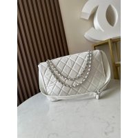Chanel Classic Flap Shoulder Bag in quilted lambskin beige SHW