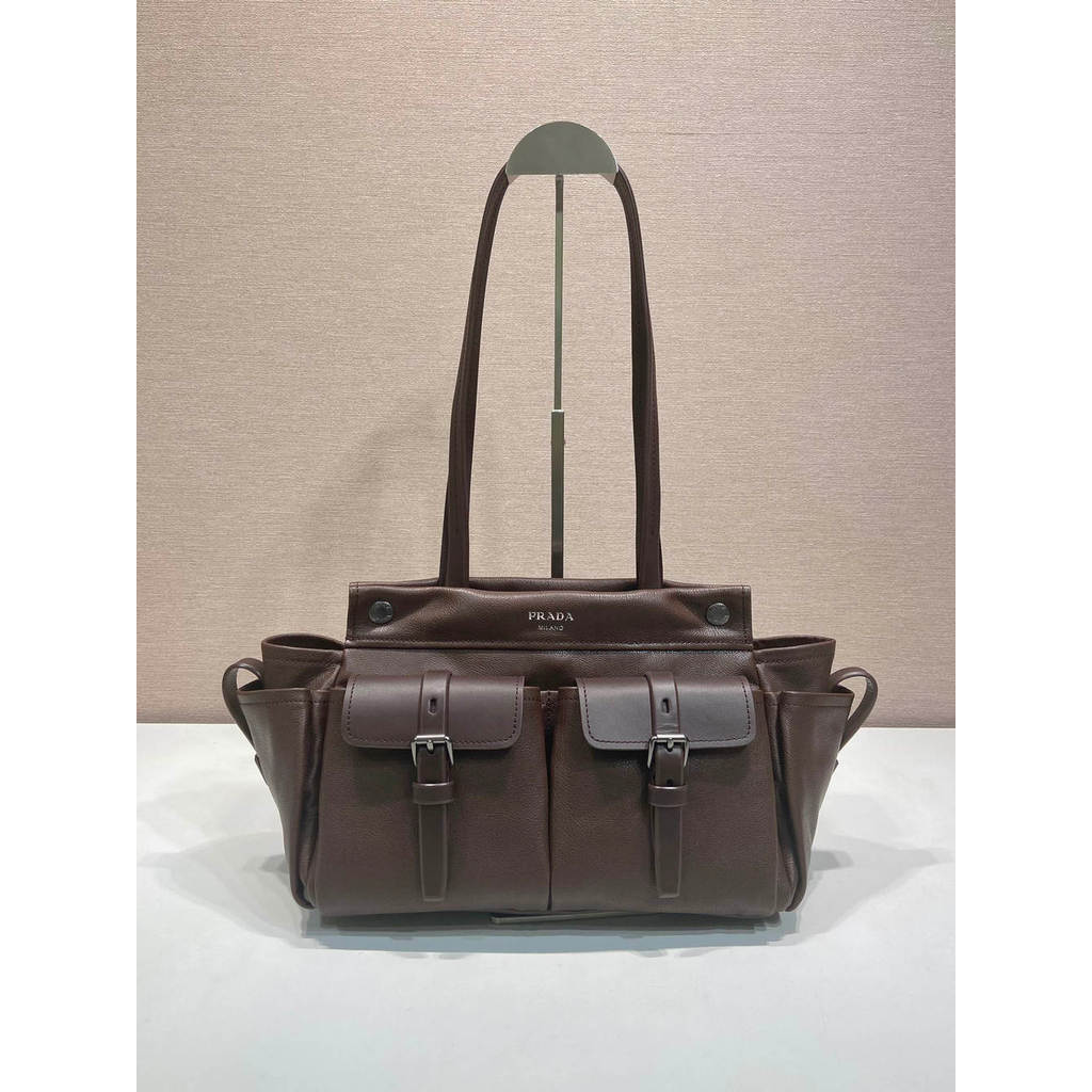 ph-11134201-820le-mqsqh7n7tqtrcf.jpg Prada Route Medium shoulder Tote bag in cacao calfskin