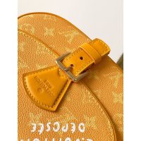 Louis Vuitton LV monogram canvas messenger shoulder bag