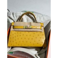 ostrich Hermes mini kelly pochette GHW full handmade boutique inclusion