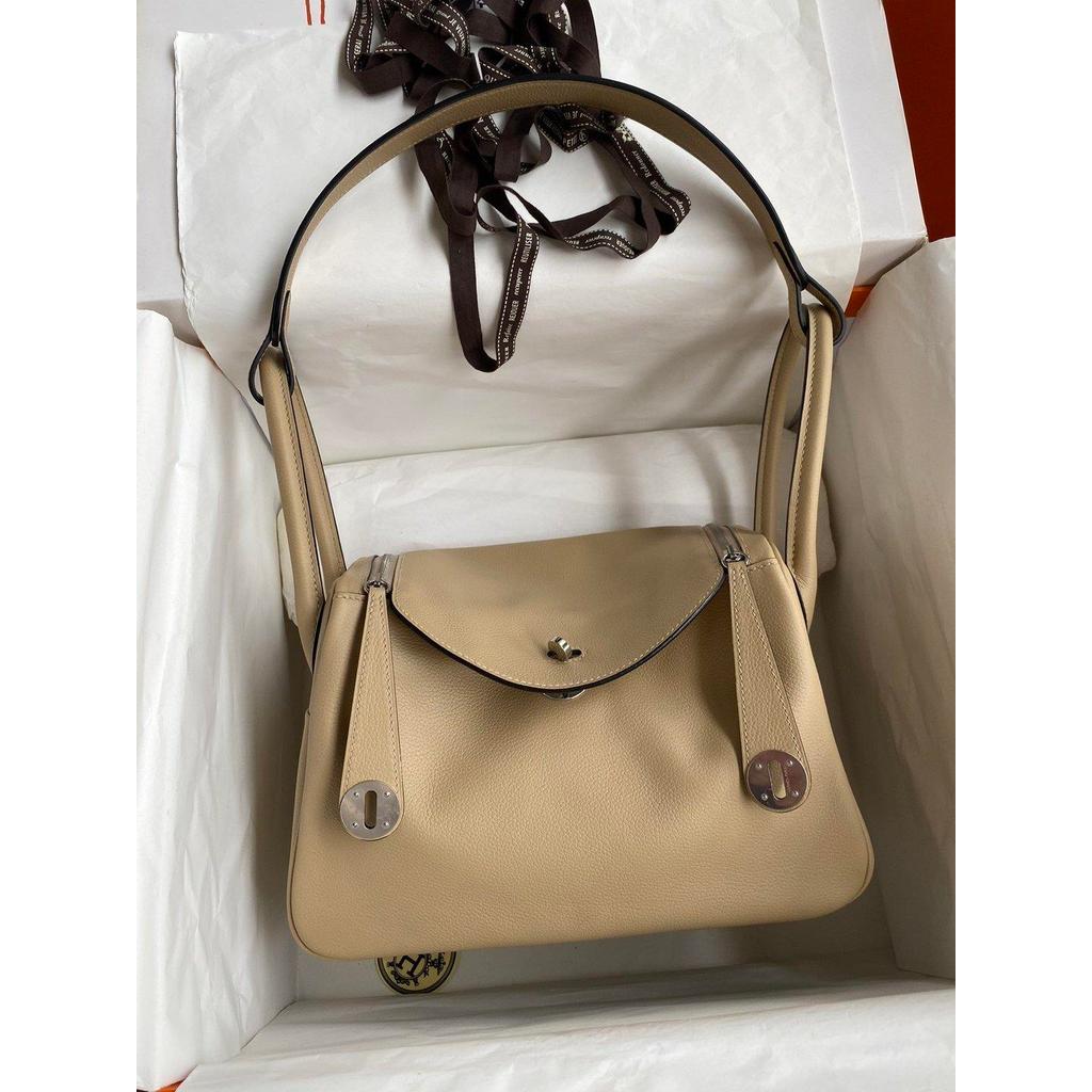 ph-11134201-820lf-mqsodv63jtoj08.jpg swift Hermes trench lindy 26 shoulder tote bag PHW-full handmade/boutique inclusion