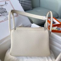 Craie Hermes Lindy 26 top-handle handmade handbag holiday traveling tote with protective feet
