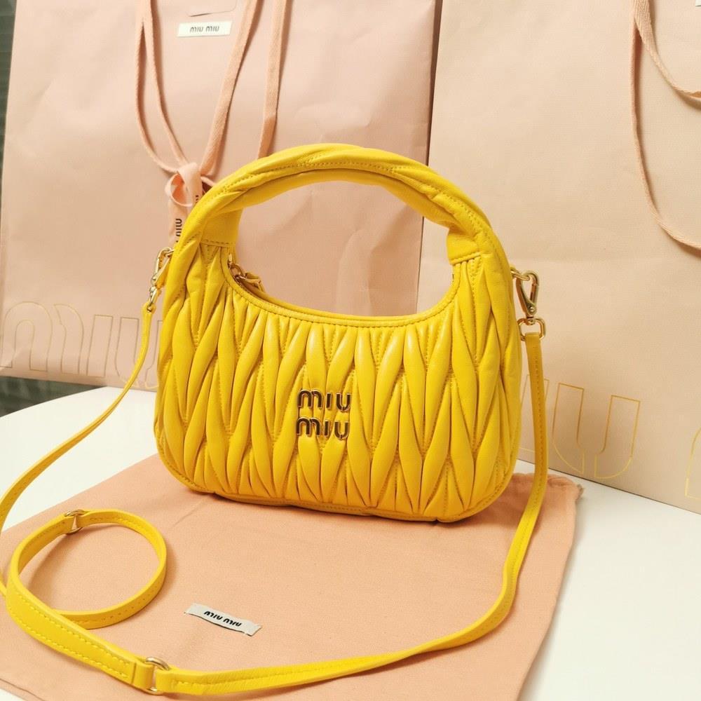 ph-11134201-820lf-mqspasr1t91n32.jpg COD Small 缪缪 Miu wander underarm hobo baguette sling crossbody zipper tote authentic quality - 图片 1