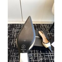 Chanel kitten-heel slingback pump size 35-40