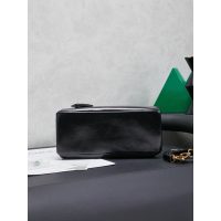 small Vintage Miu miu women's shopper handbag/shoulder leather tote with plaque charm - 图片 8