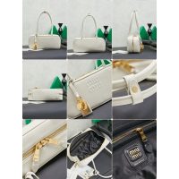 Bowling-style Miu miu east-west handbag/shoulder underarm baguette hobo in calfskin - 图片 5