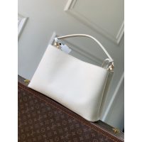 beige Louis Vuitton Capucines GM Grainy Calfskin Tote Bag Women
