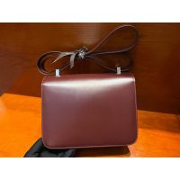 Hermes Burgundy constance 24 shoulder messenger flap with enameled buckle /boutique inclusion