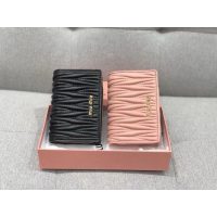 COD wrinkled 缪缪 Miu trifold medium wallet purse multislots card holder coin pouch premium quality - 图片 4